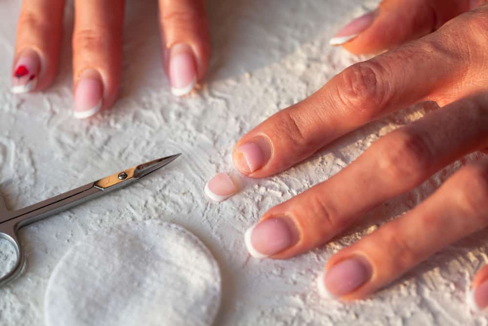 broken nail, manicure gel polish