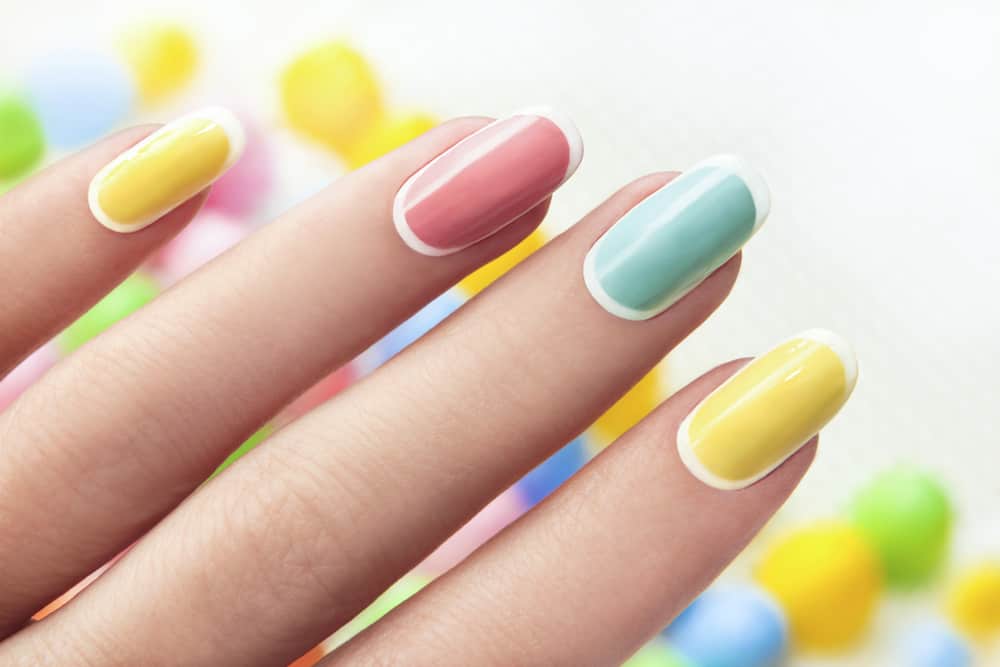 Pastel manicure.